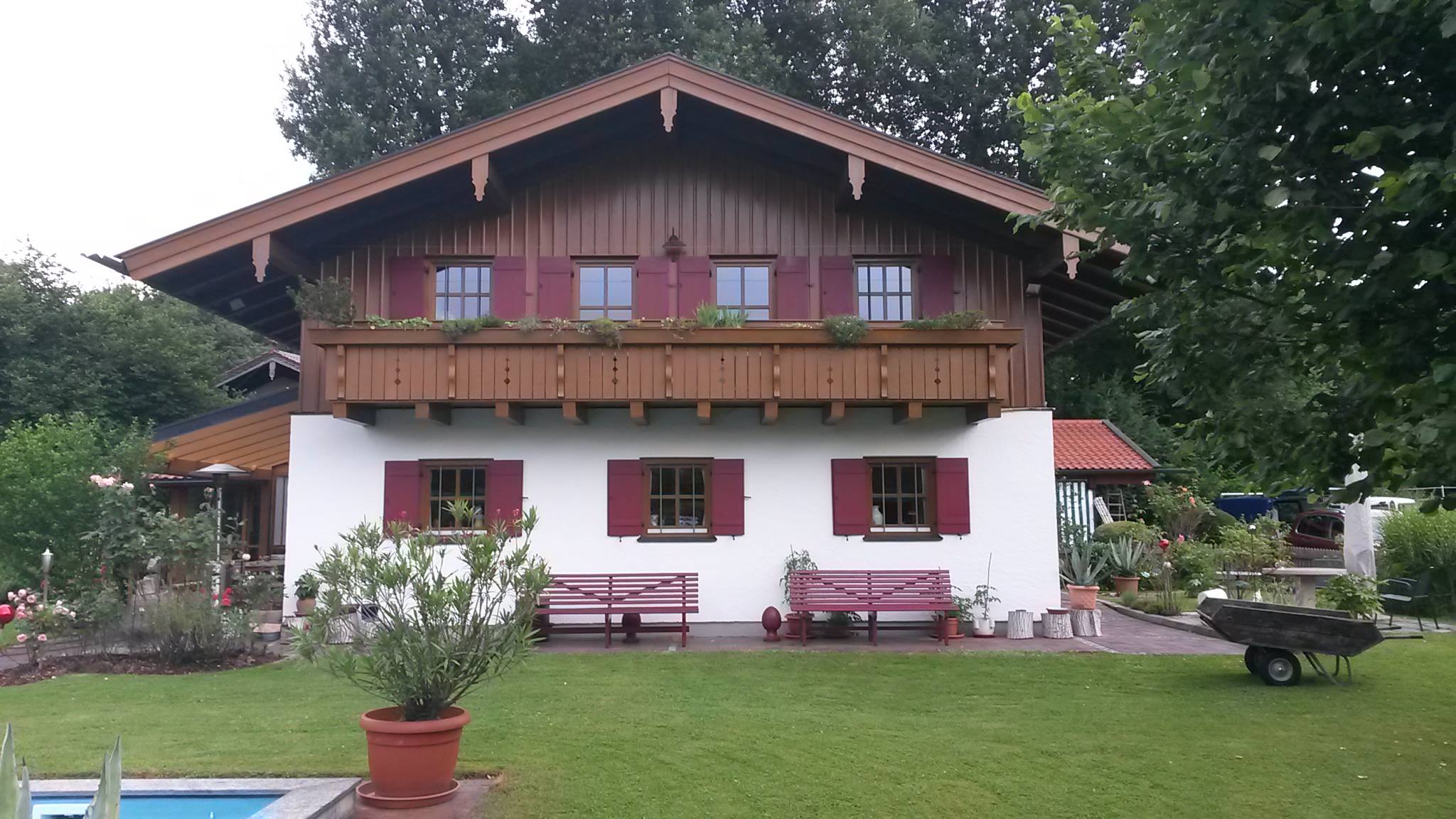 Holzteile wiederaufbereitet